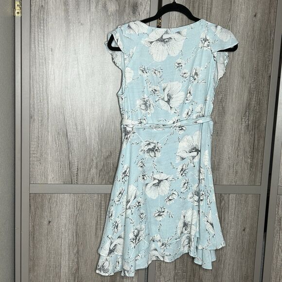 Free People Wrap Dress Size S Mini V Neckline Ruffle Floral Romantic Blue - Picture 8 of 8